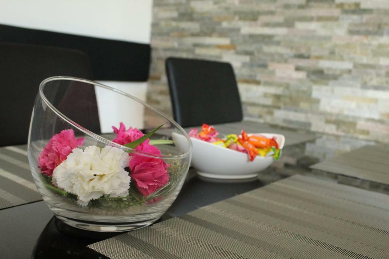 Apartment Pirovic Турань Екстер'єр фото